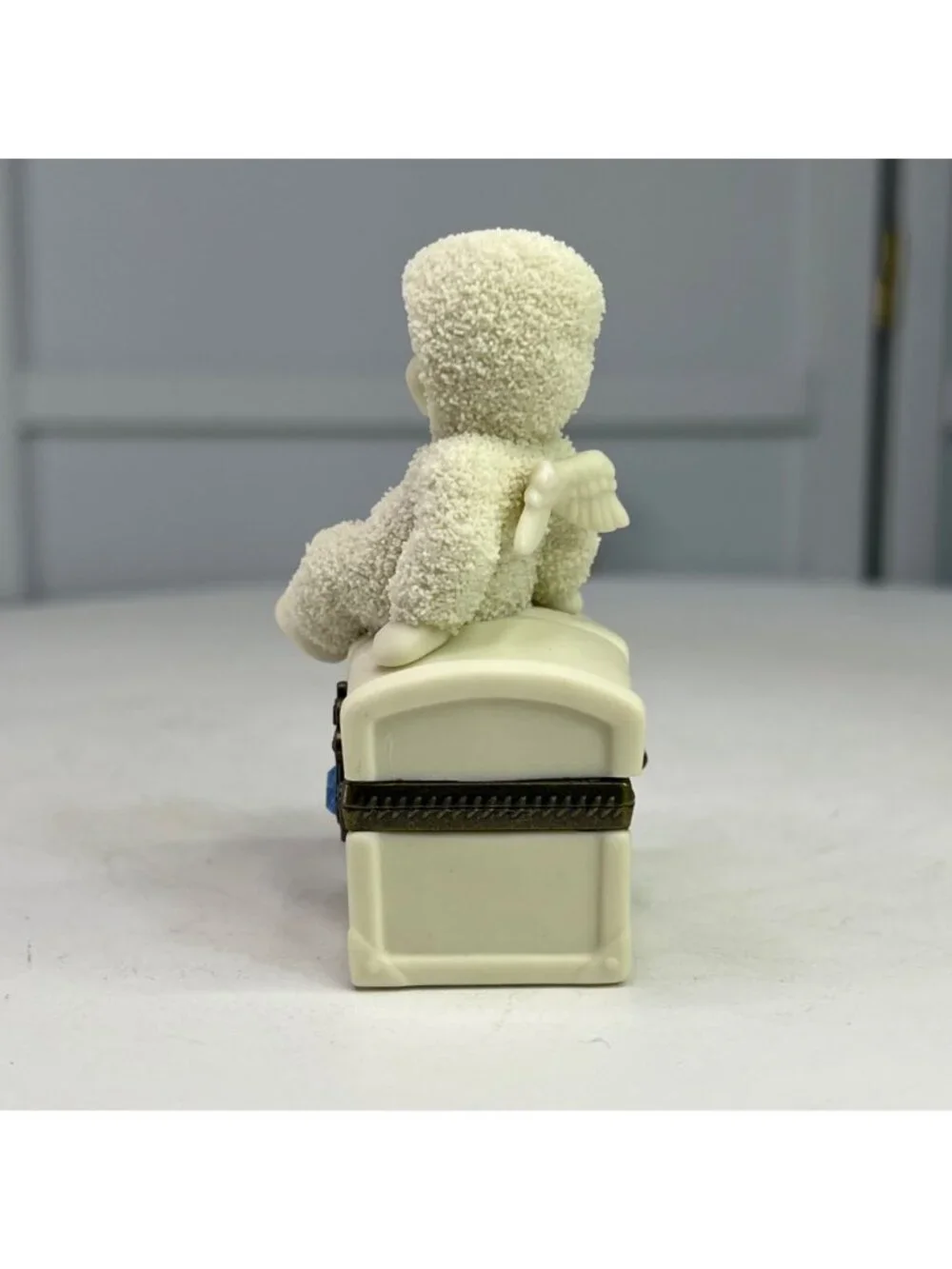 Dept 56 Snowbabies Royal Treasure March Aquamarine Trinket Box Figurine 2000